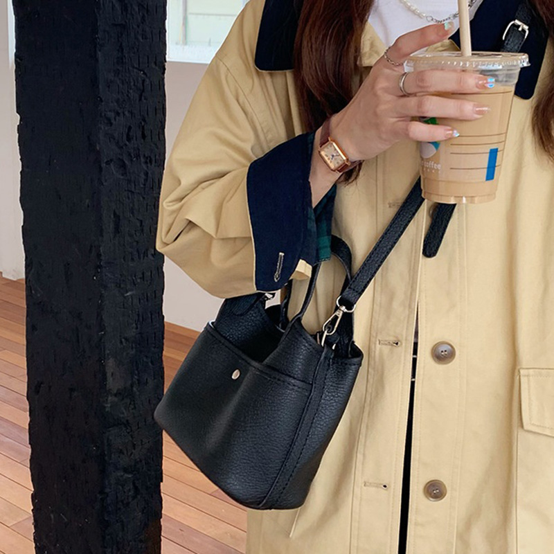 エレガントな女性向け新作高級デザイナーズハンドバッグ、レディ - Luxury Bags Wholesale のレビューと価格