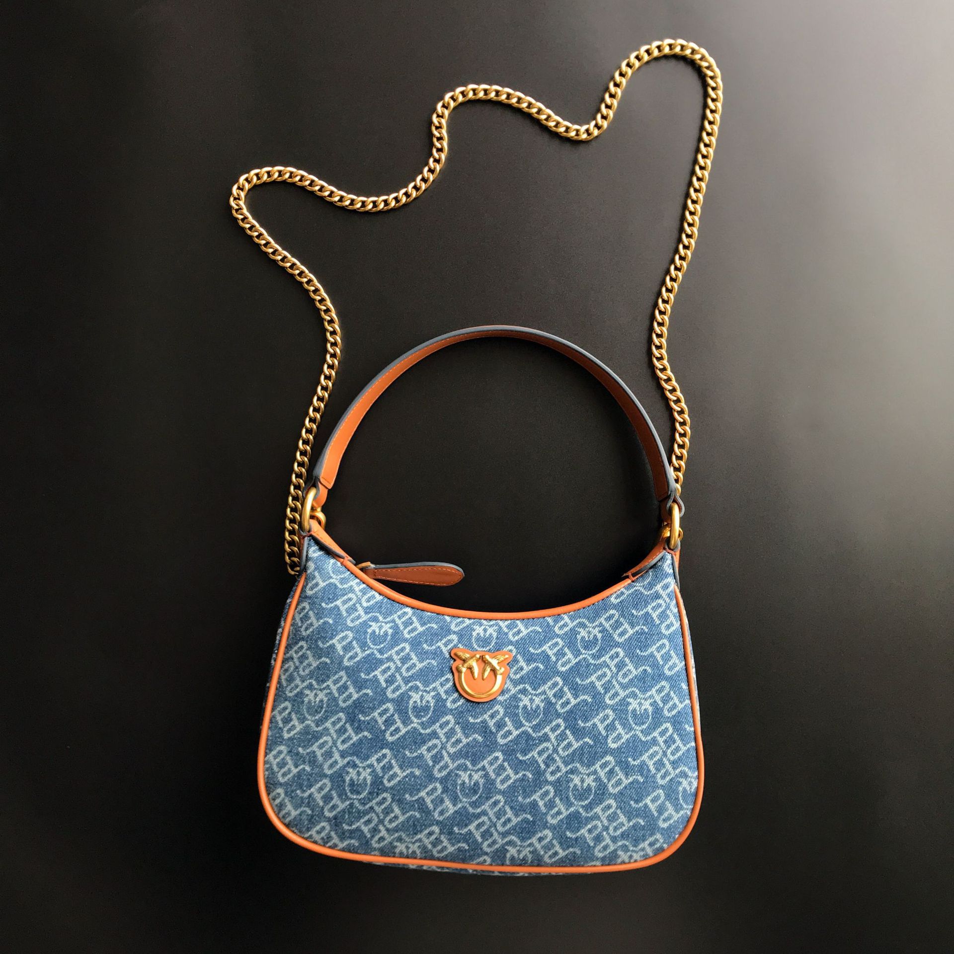 新入荷ピンコ同型デニム本革スワローバッグ脇下パフミニピローバ - Luxury Quilted Bags のレビューと価格