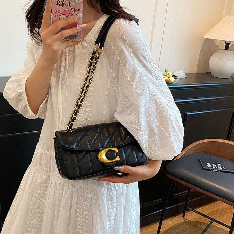 女性用キルティングレザーショルダーバッグ、高級Cロゴゴールド - Luxury Quilted Bags のレビューと価格