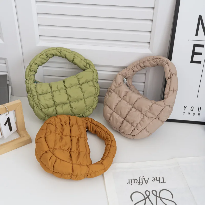 女性用キルティングショルダーバッグ,ミニプリーツクラウドバッ - Luxury Quilted Bags のレビューと価格