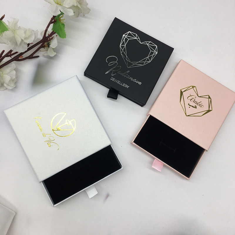 50個入り 高級カスタムロゴ入りローズジュエリー用硬質紙製ギ - Luxury Bags No Logo のレビューと価格