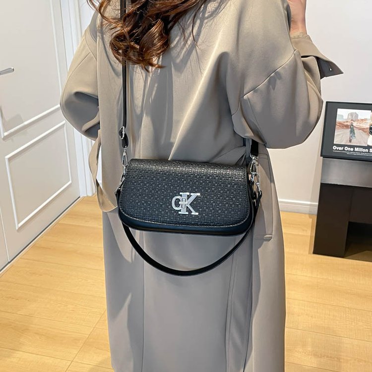 ユニークな高級クロスボディバッグ 女性用 デザイナーレターロ - Luxury Bags No Logo のレビューと価格