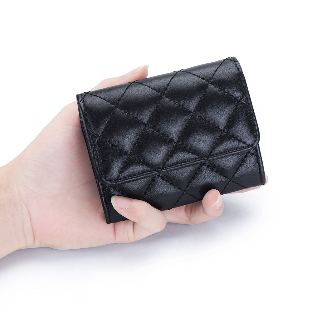 羊革キルティングカードホルダー レディース 二つ折りレザー  - Luxury Quilted Bags のレビューと価格