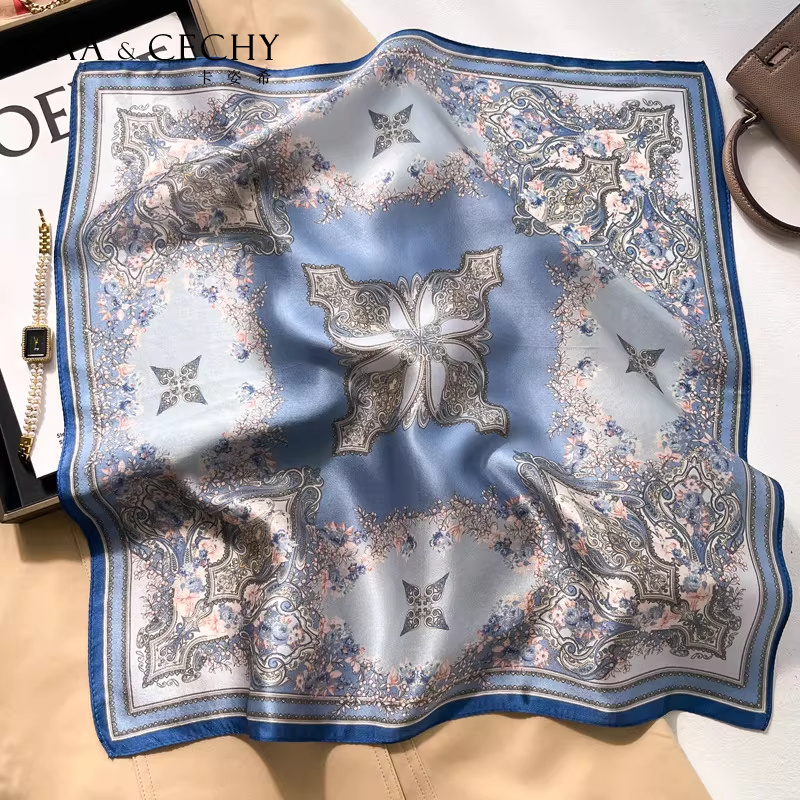 バロック花柄 100% 桑シルク正方形スカーフ 50 センチ - Luxury Bags Expensive のレビューと価格