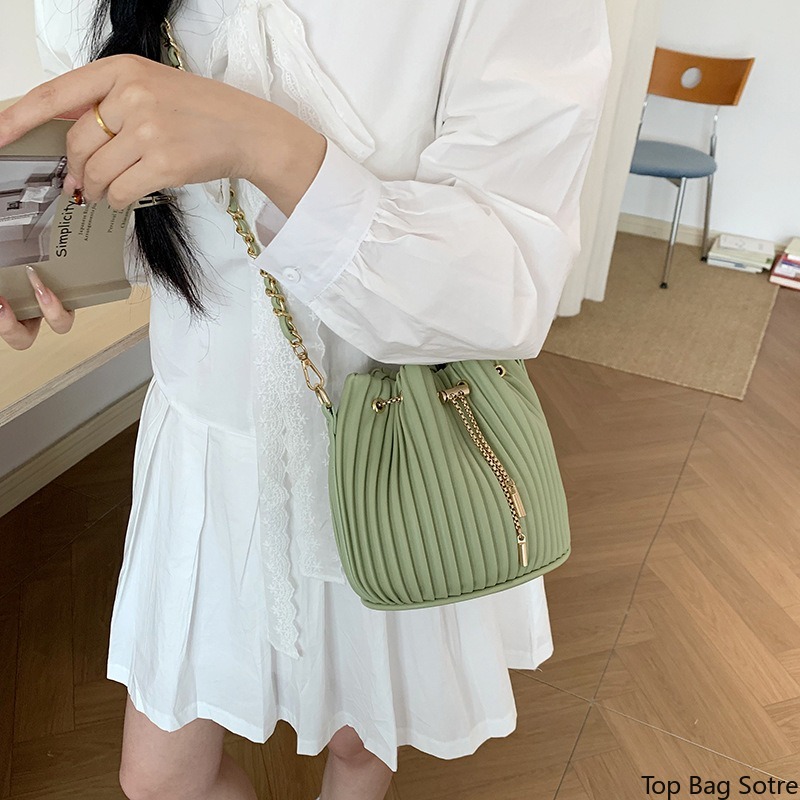 レディース チェーン クロスボディ バケットバッグ トップハ - Structured Handbag Top Handle のレビューと価格