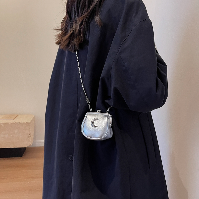 女性用ミニシルバークロスオーバーバッグ,女性用高級レザーハン - Luxury Y2K Bags のレビューと価格